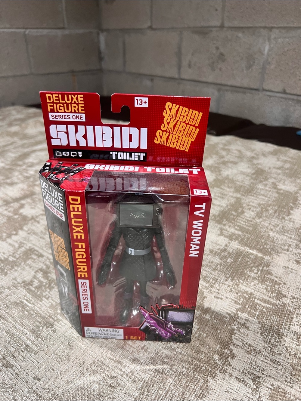 Skibidi ToiletSkibidi Toilet TV Woman Deluxe Figure Series One Action Figure Toy